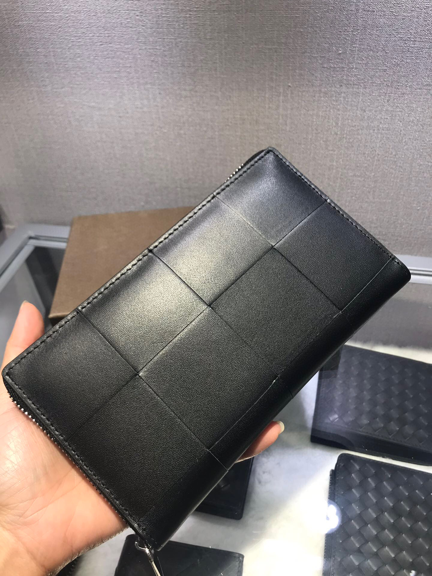 보테가베네타  남자  지퍼 장지갑