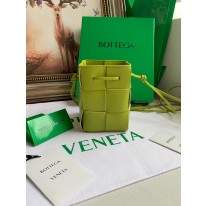 보테가베네타 미니 여자가방  680217
