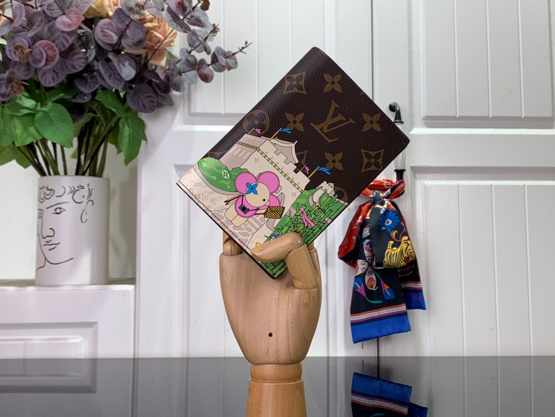 루이비통 여권지갑  m80866