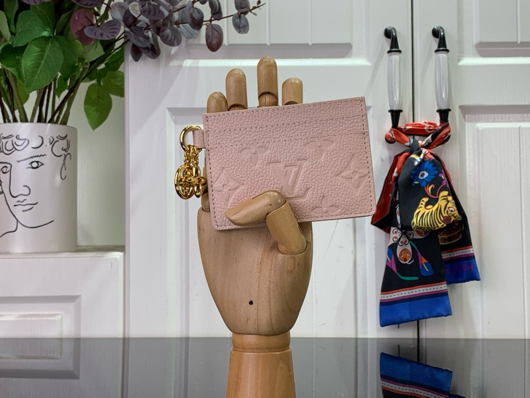 루이비통 카드지갑 M8217