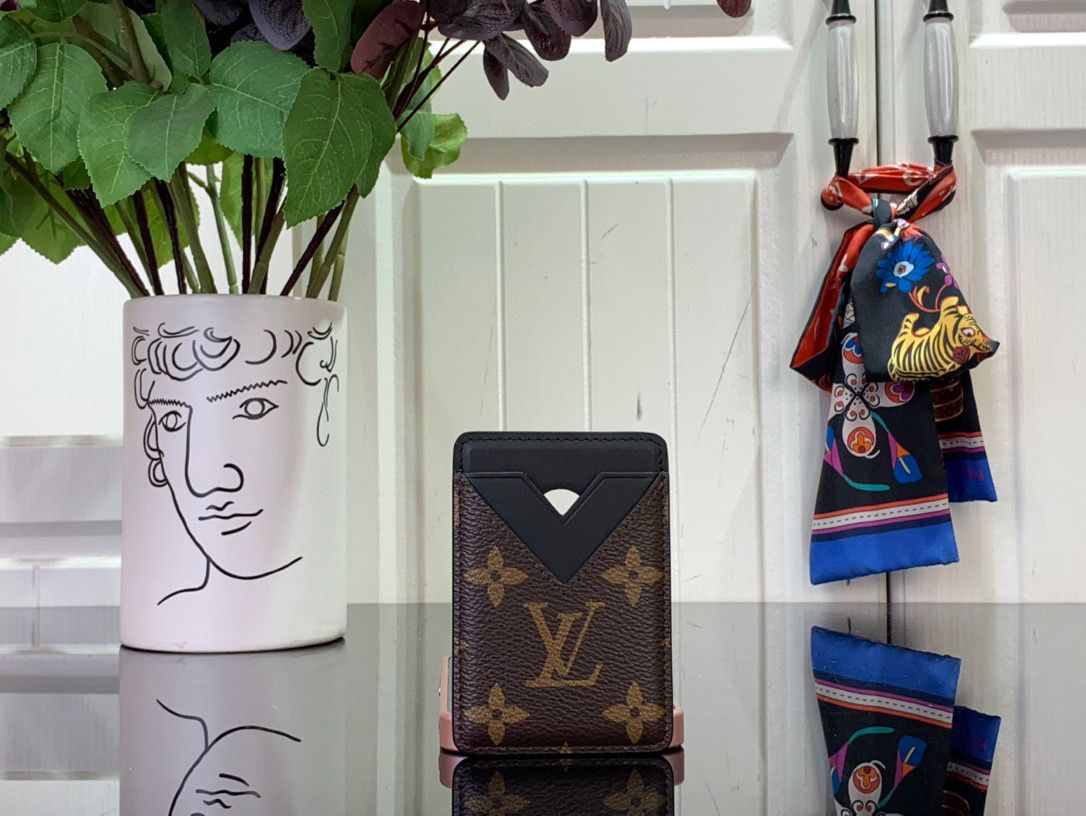 루이비통 카드지갑 m13185