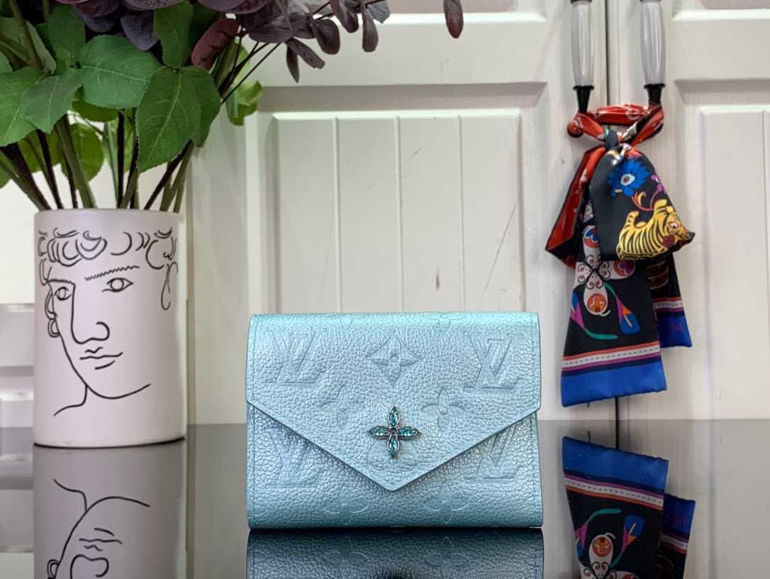 루이비통 여자 반지갑 M12746