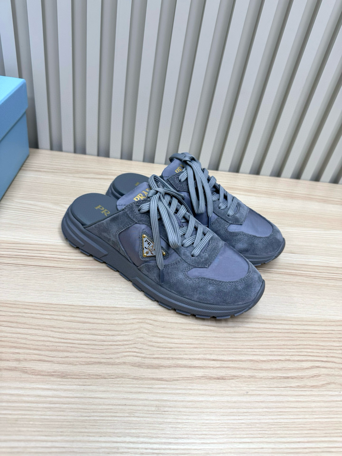 프라다 여자 스니커즈 신발 운동화