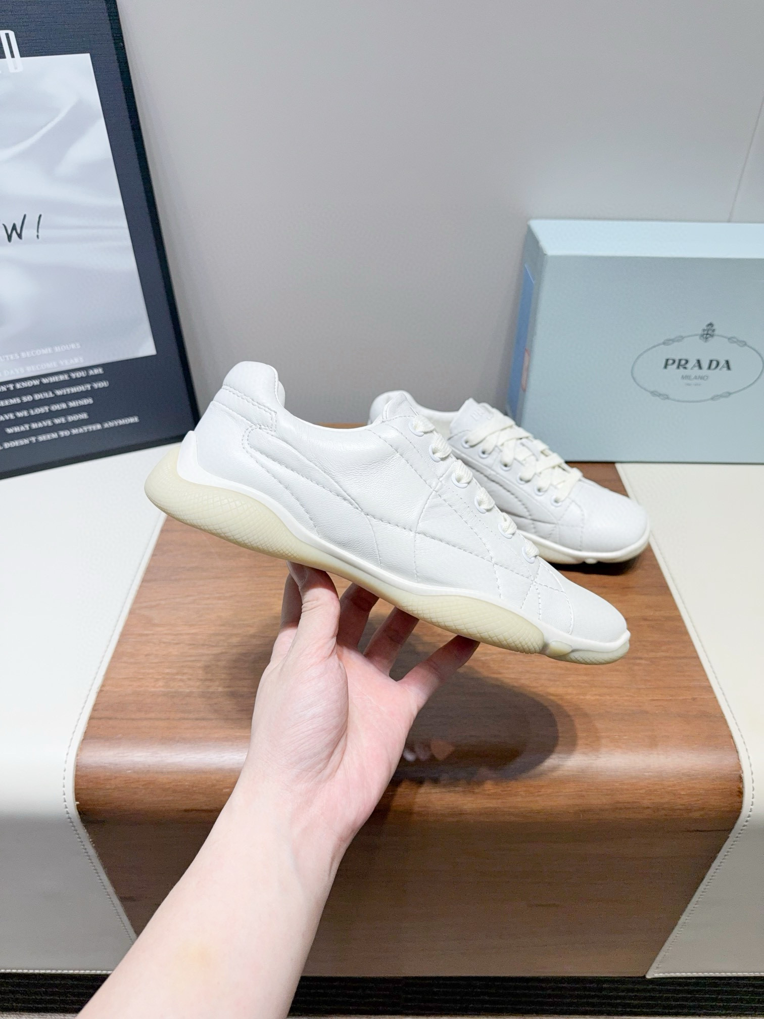 프라다 여자 스니커즈 신발 운동화