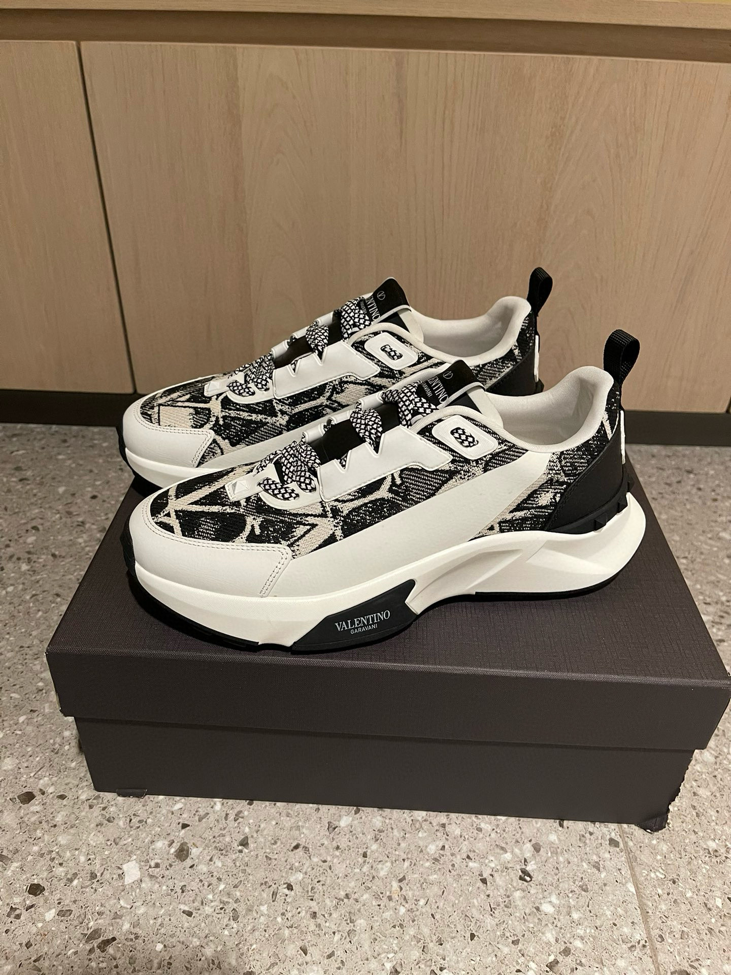 발렌티노 남자 신발 운동화 스니커즈