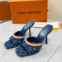 루이비통 여자 슬리퍼 9.5cm