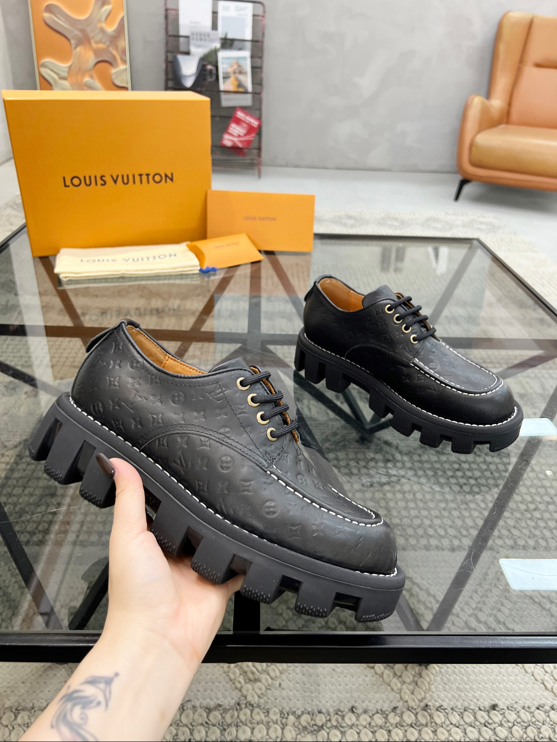 루이비통 남자 신발 운동화 스니커즈