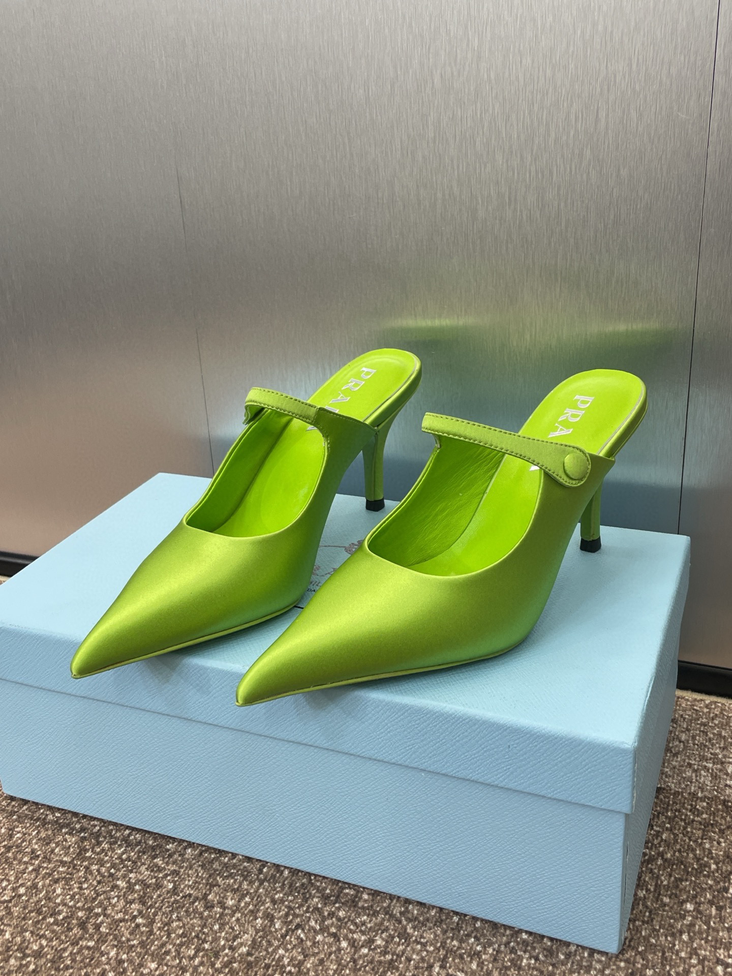 프라다 여자 슬리퍼 7.5cm