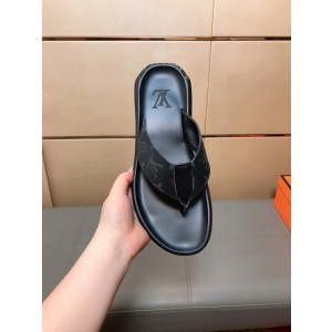 루이비통 남자 슬리퍼