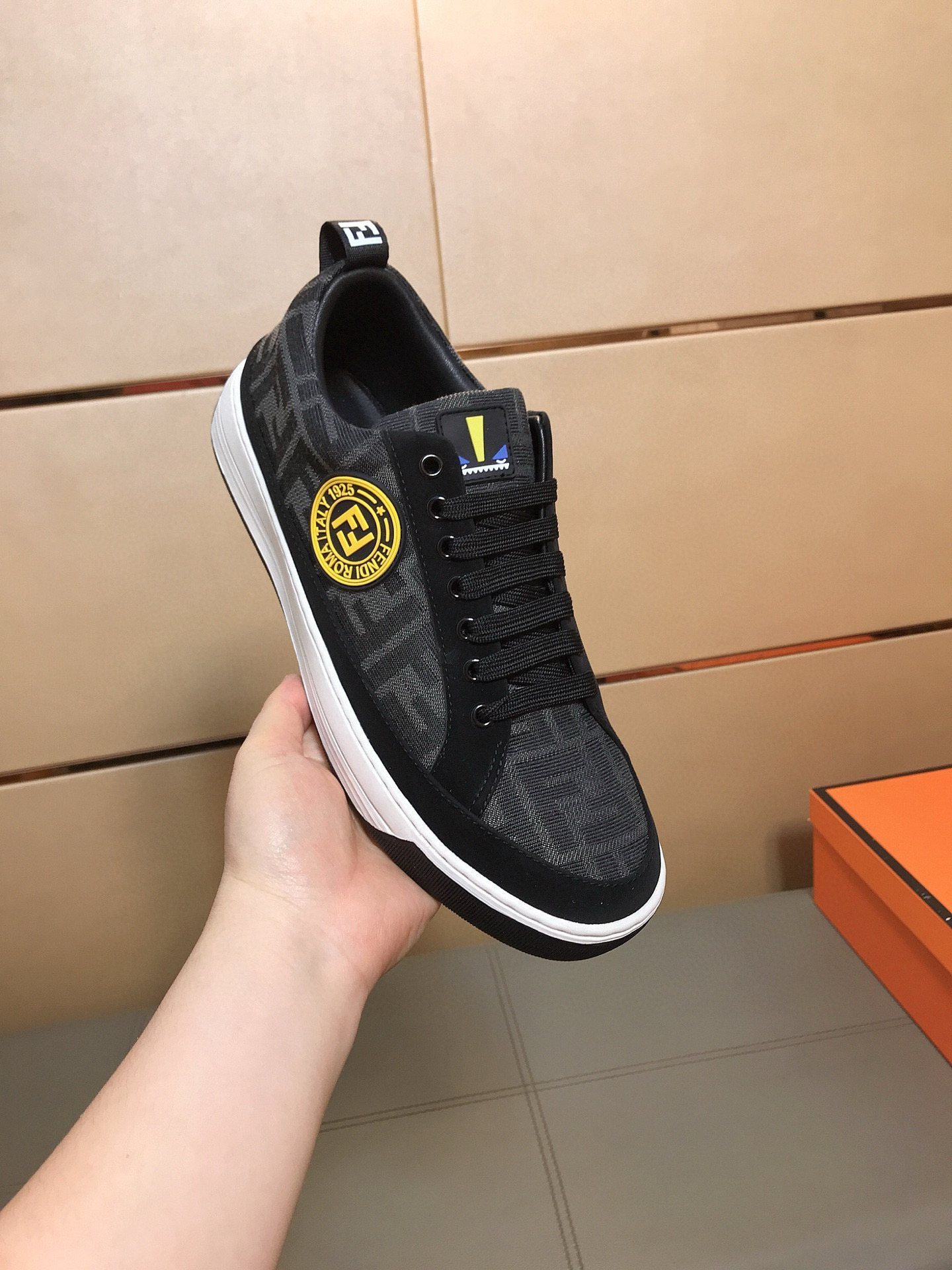 펜디 남자신발 운동화 스니커즈