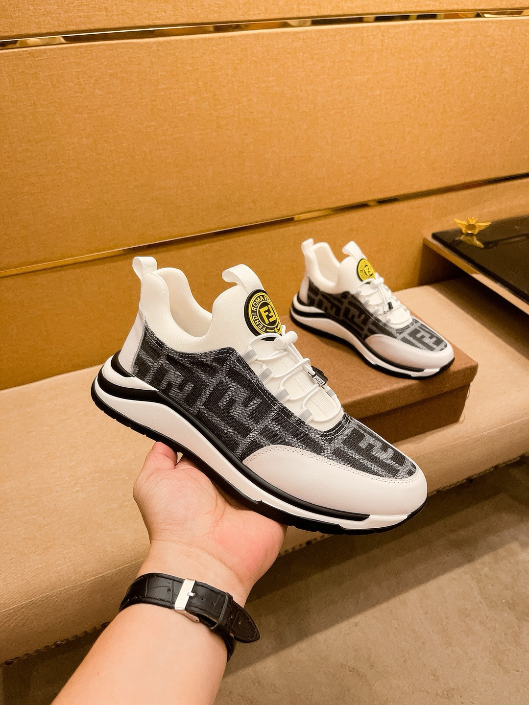 펜디 남자신발 운동화 스니커즈