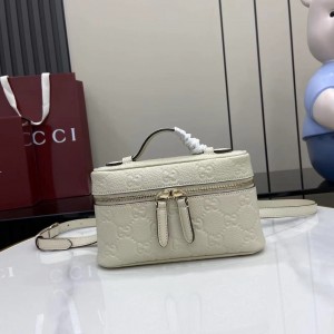 구찌 여자가방 815949