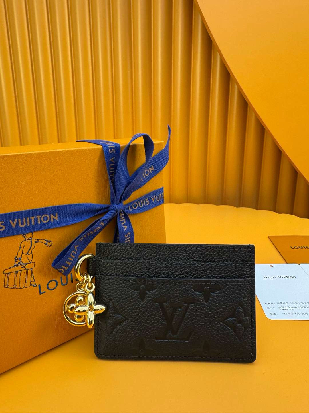 루이비통 카드지갑 M82132