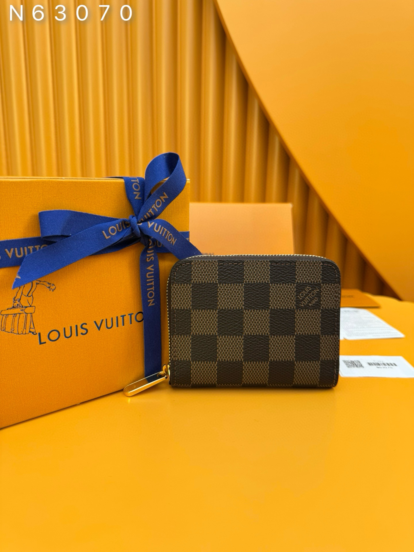 루이비통 머니클립  N63070