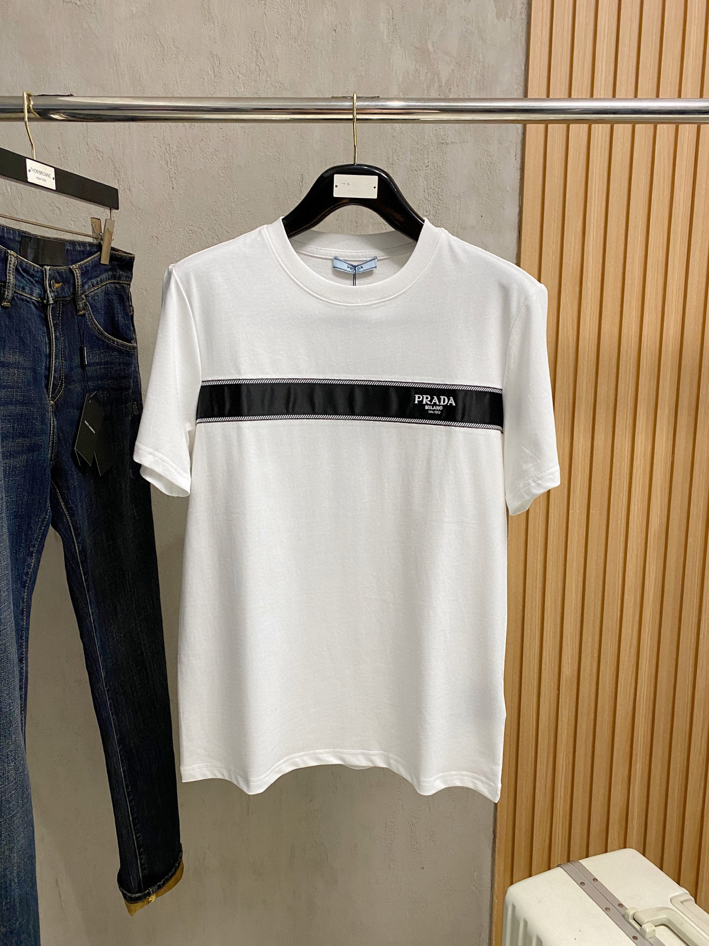 프라다 남자 반팔티