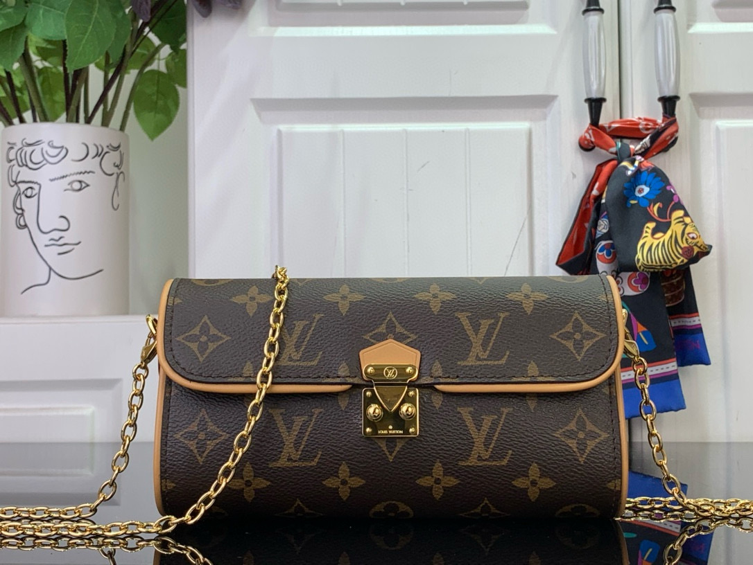 루이비통 M13566 여자가방