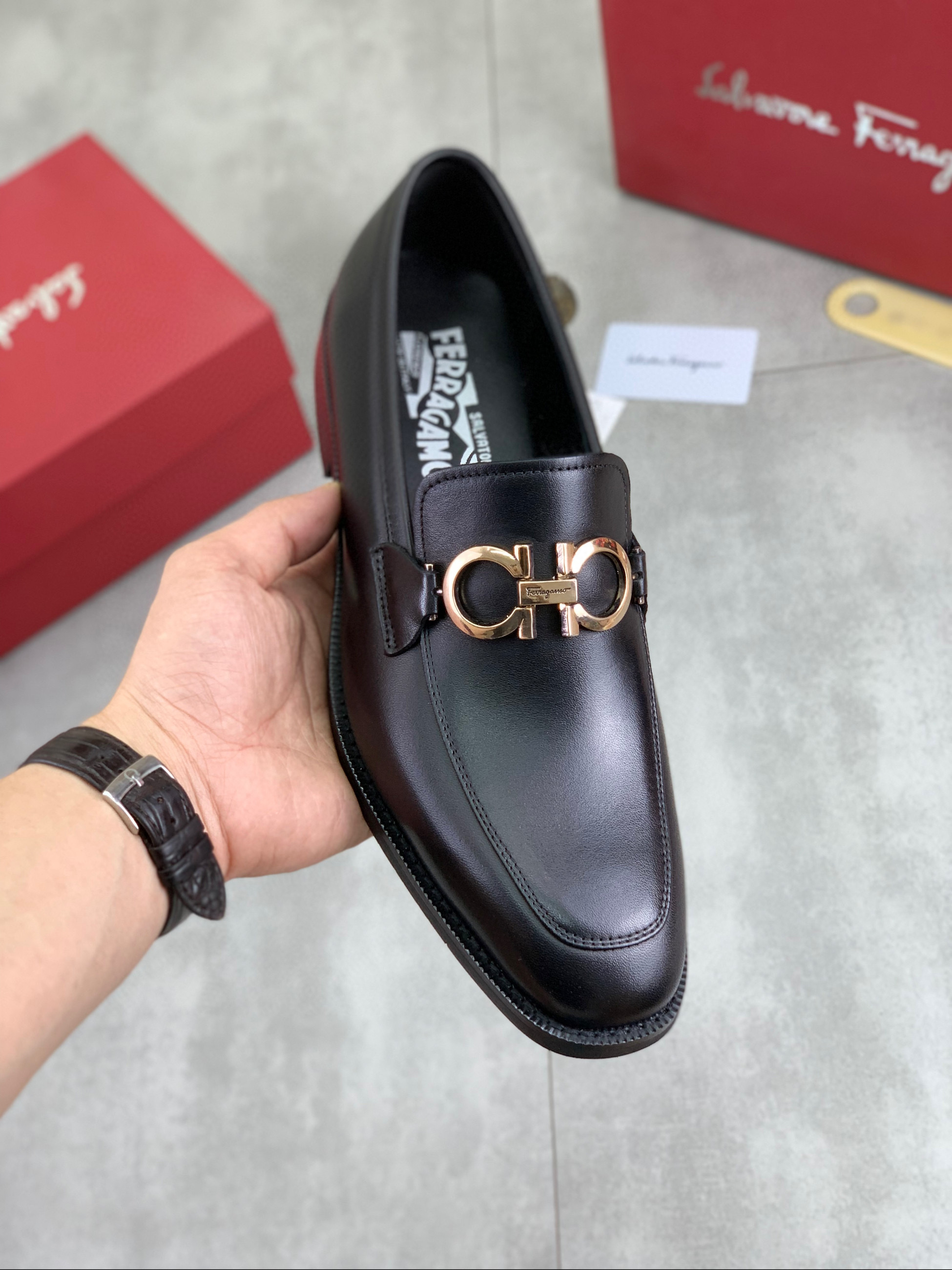 페라가모 남자 구두