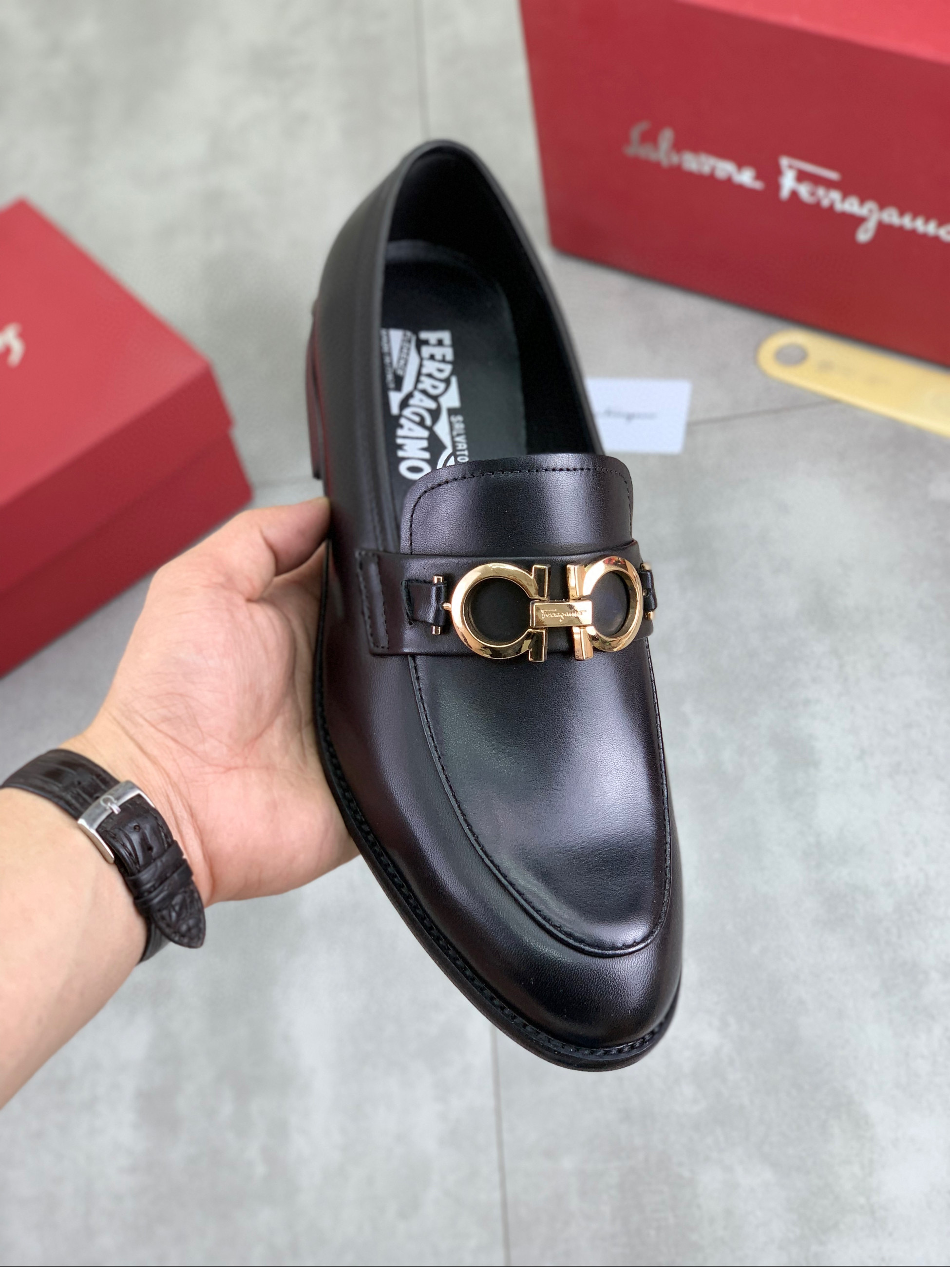 페라가모 남자 구두