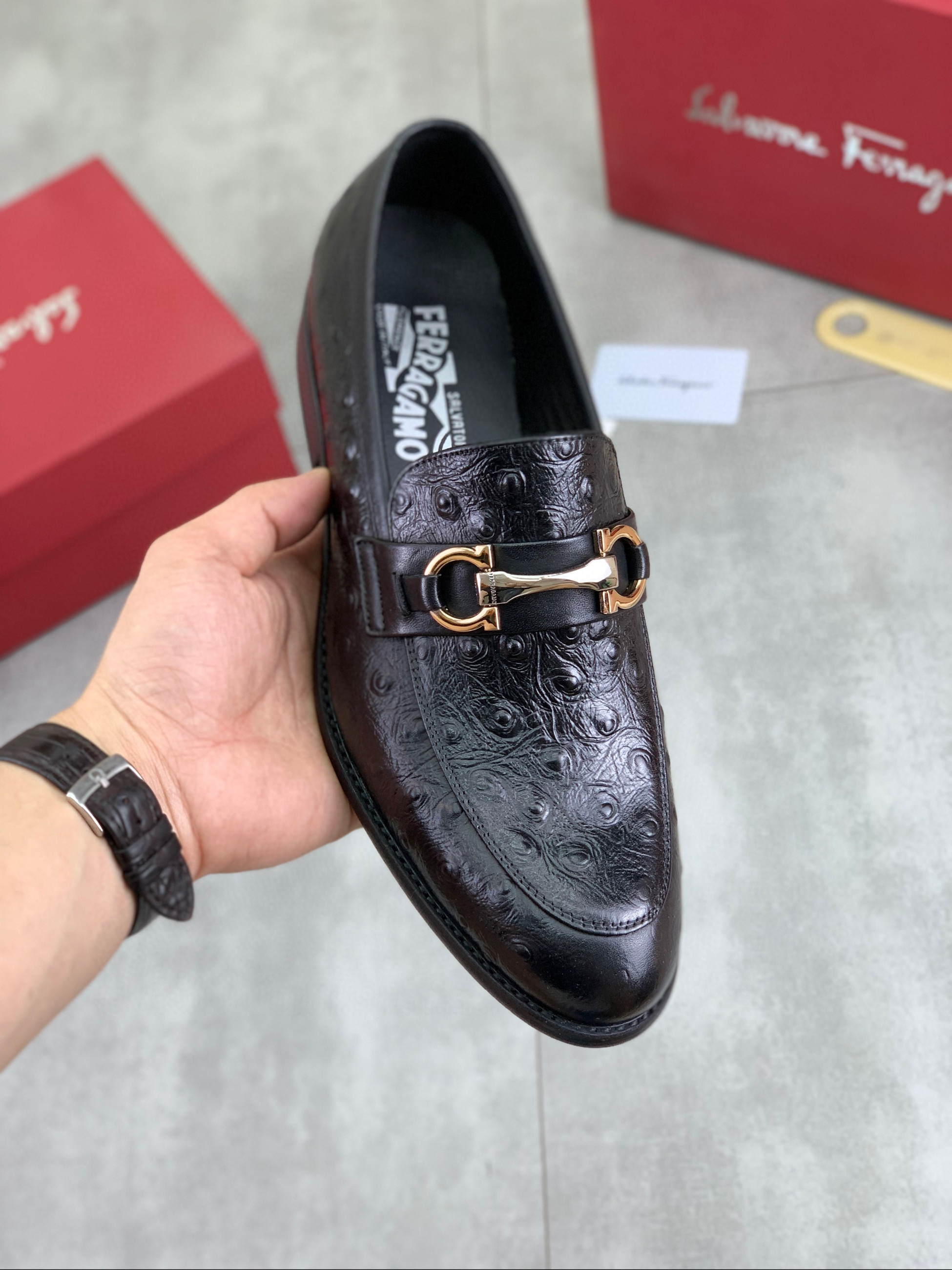 페라가모 남자 구두