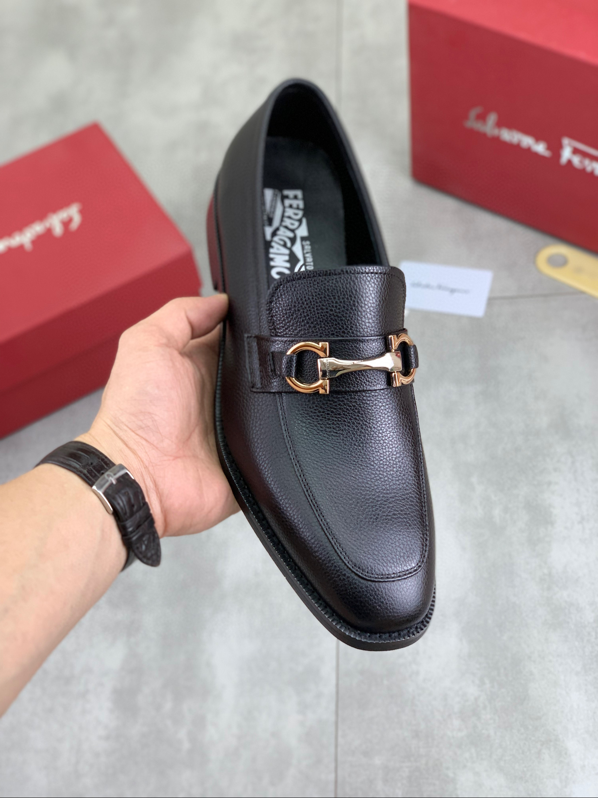 페라가모 남자 구두