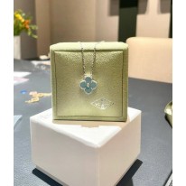 반클리프앤아펠 목걸이