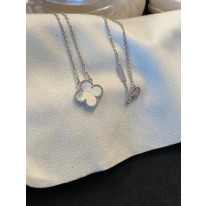 반클리프앤아펠 목걸이