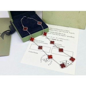 반클리프앤아펠 목걸이