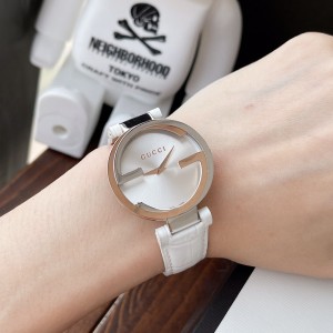 구찌 여자 시계