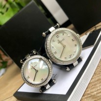 구찌 여자 시계