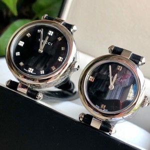 구찌 여자 시계