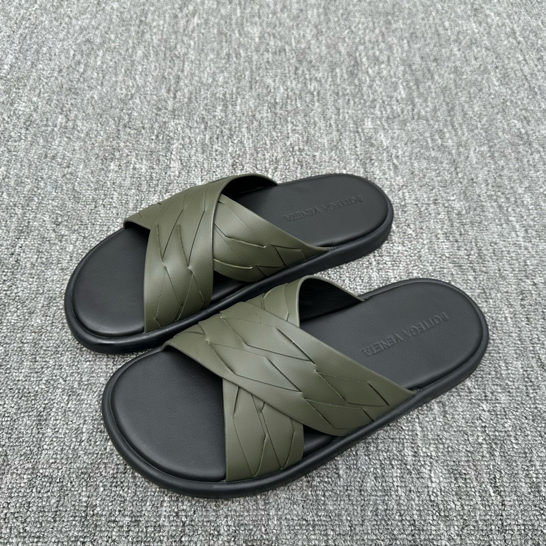 보테가베네타 남자 슬리퍼