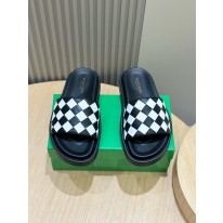 보테가베네타 남자 슬리퍼