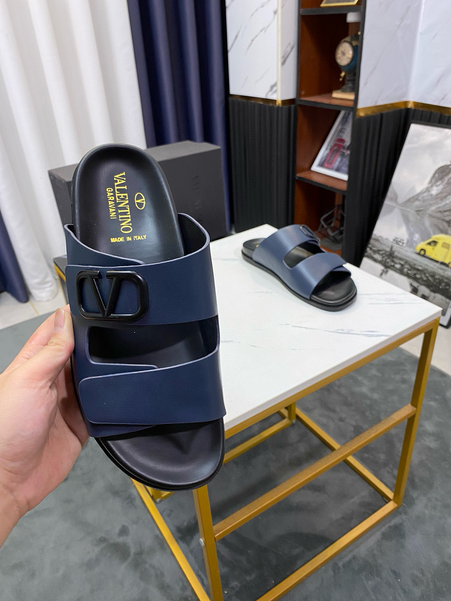 발렌티노 남자 슬리퍼