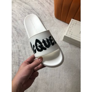 알렉산더 맥퀸 남녀공용 슬리퍼