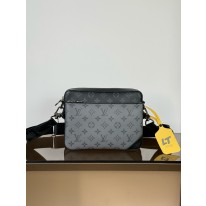 루이비통 M69443 여자가방