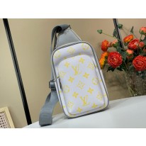 루이비통 m15078 슬링백 남자가방