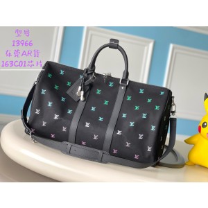 루이비통 M13966 여행가방