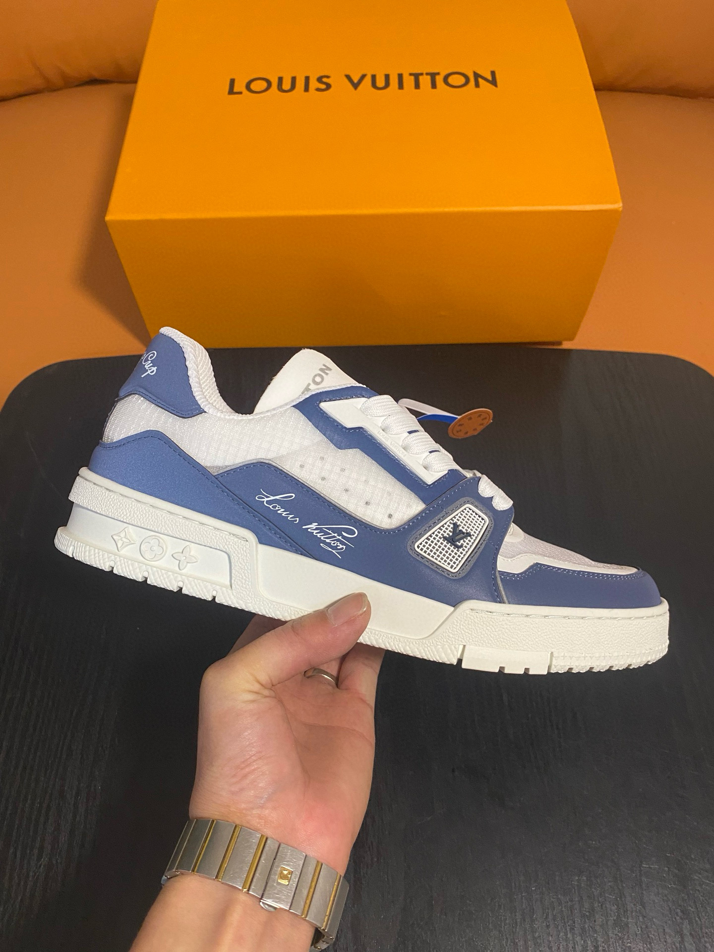 루이비통 남녀공용 신발 운동화 스니커즈