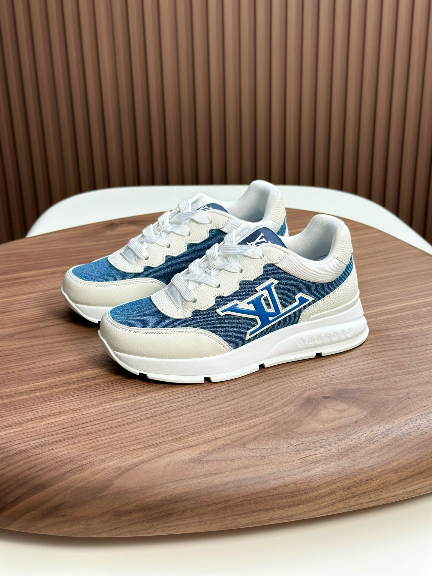 루이비통 트레이너 남자 신발 운동화 스니커즈