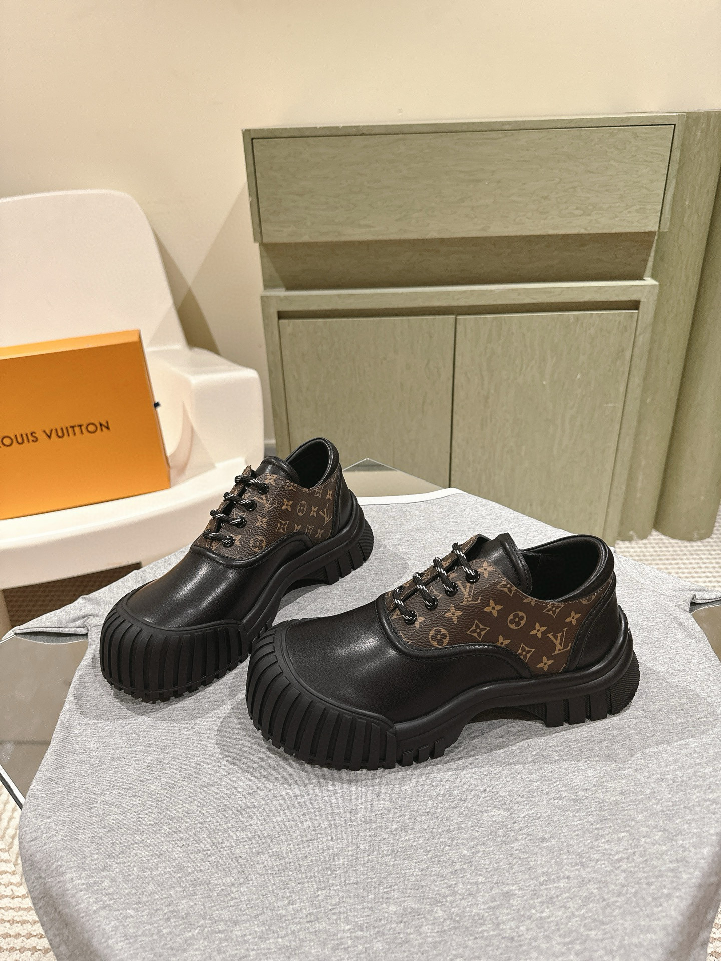 루이비통 5CM 여자 부츠