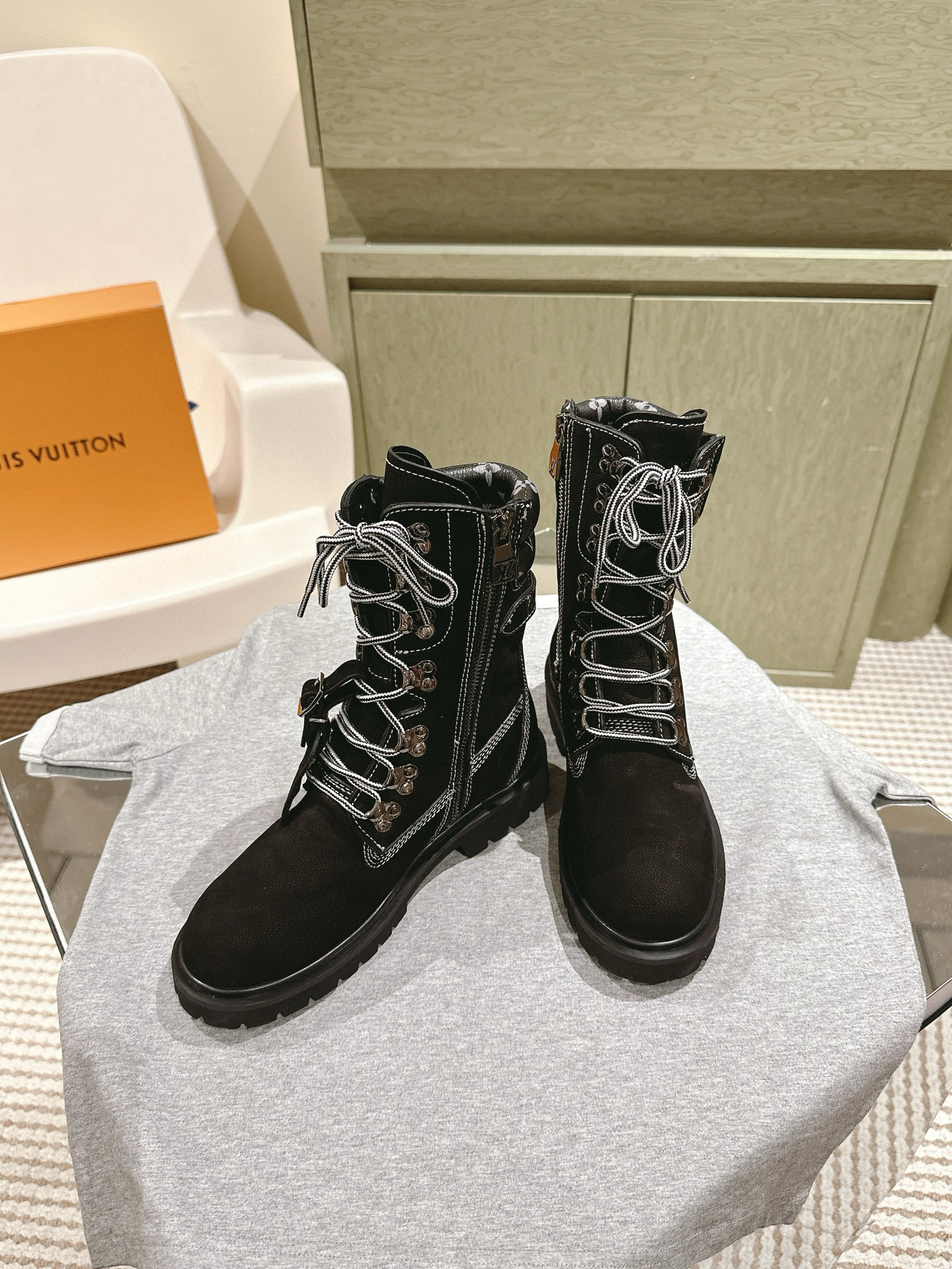 루이비통 5CM 여자 부츠