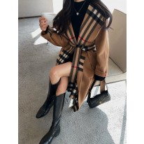 버버리 여자 자켓