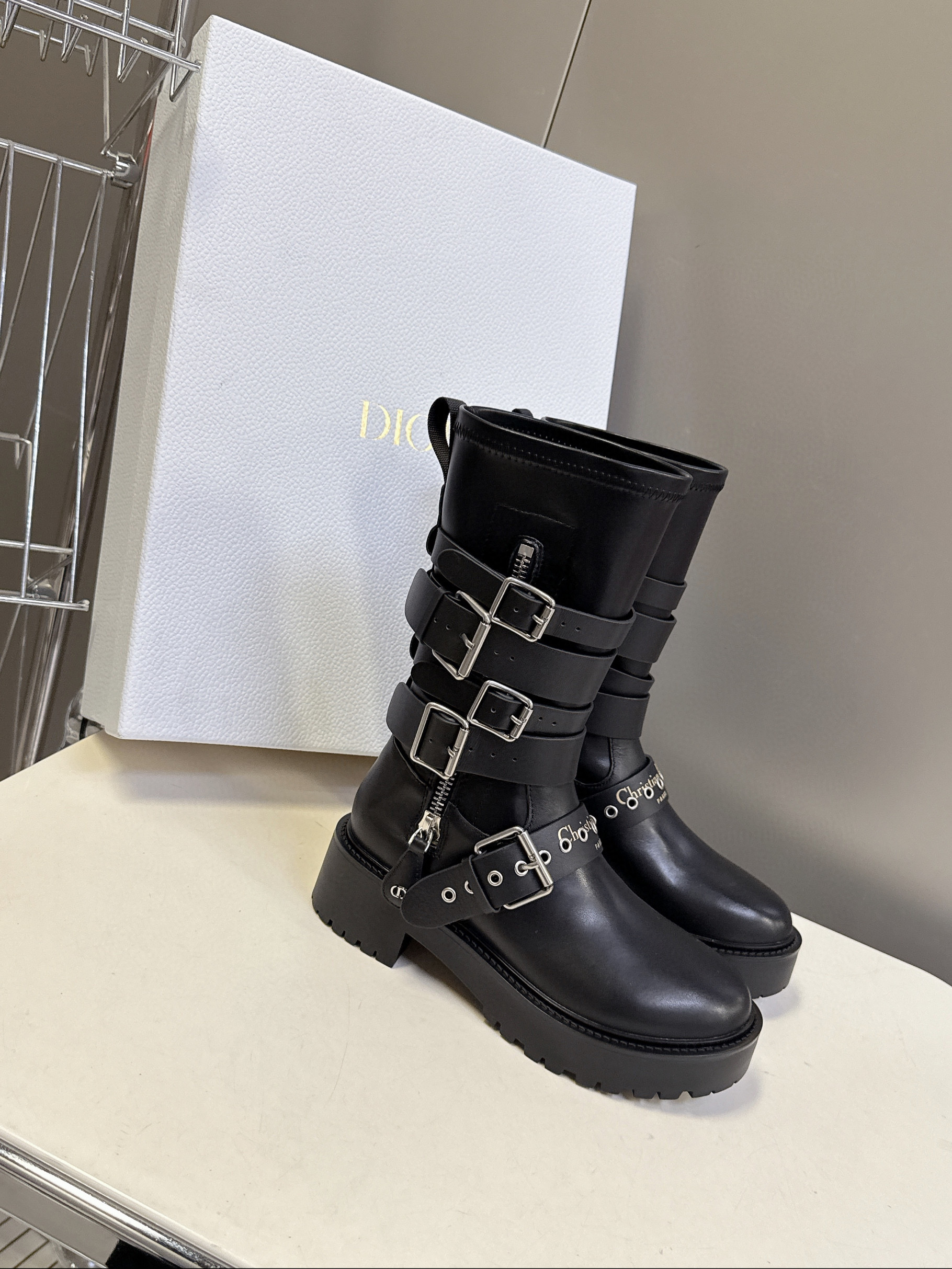 디올 여자 부츠