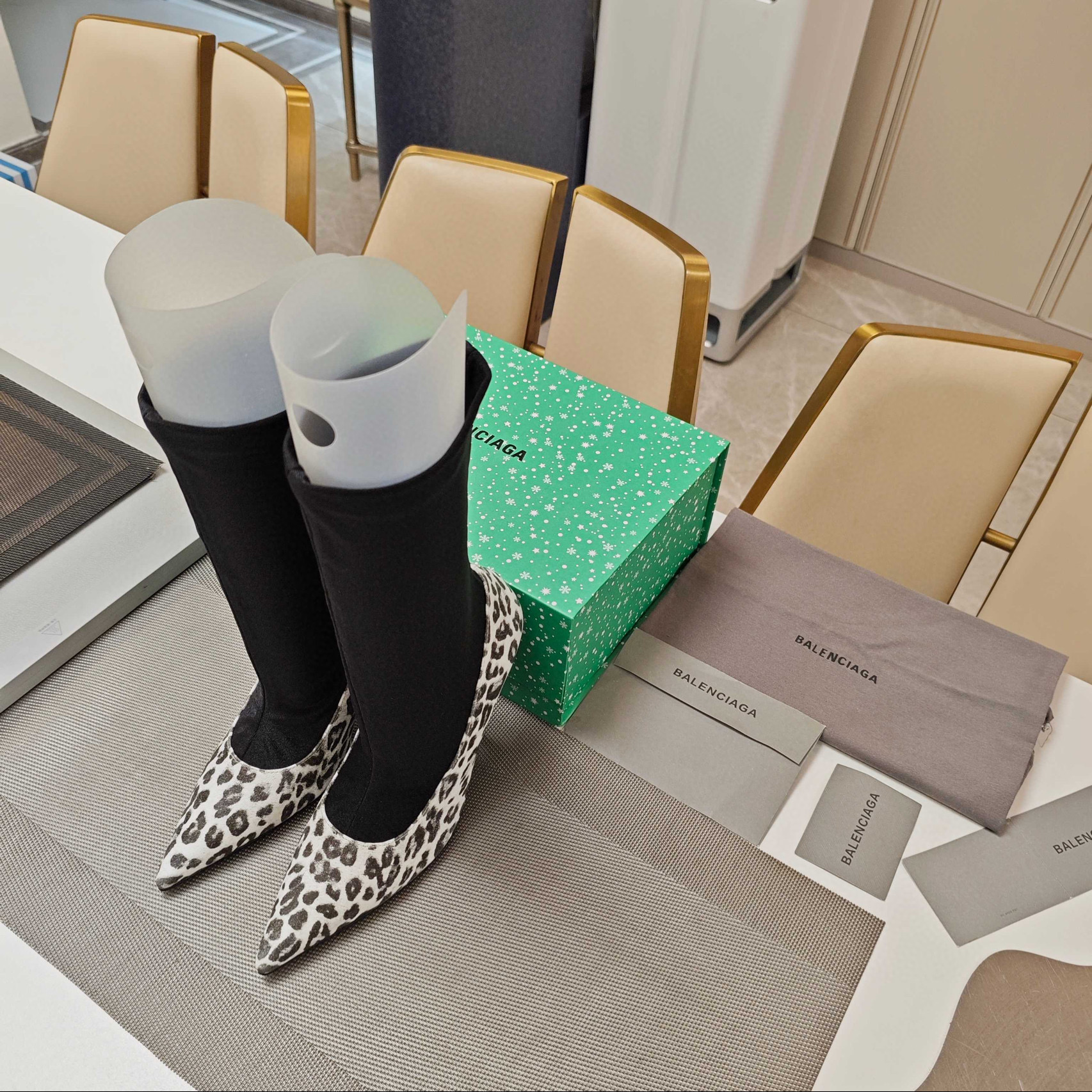 발렌시아가 9CM 여자 부츠