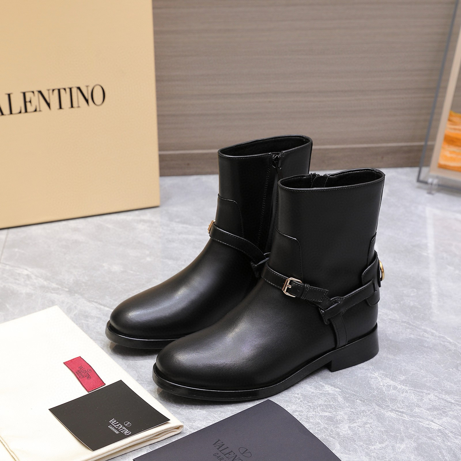 발렌티노 여자 부츠
