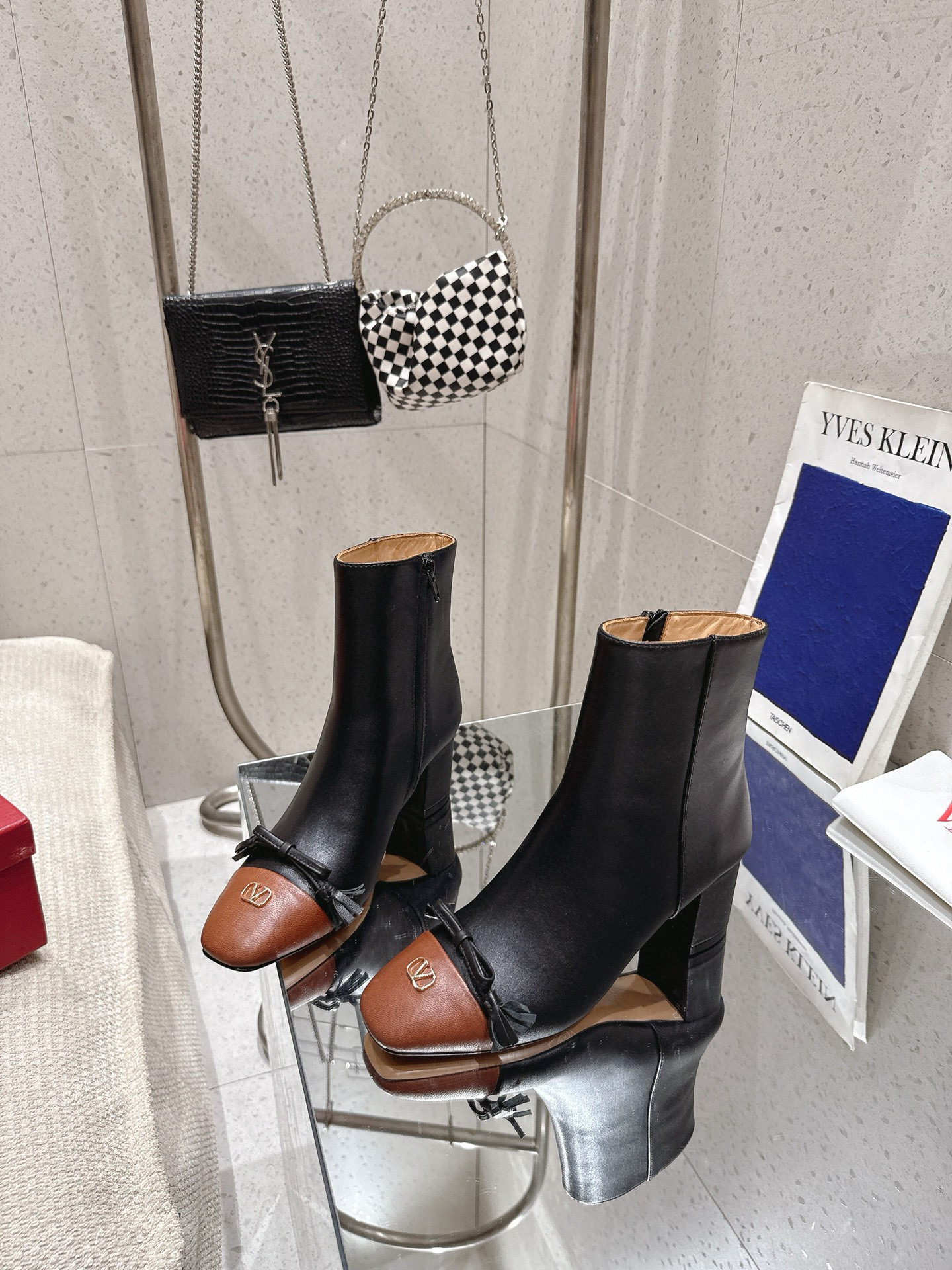 발렌티노 6.5CM 여자 부츠