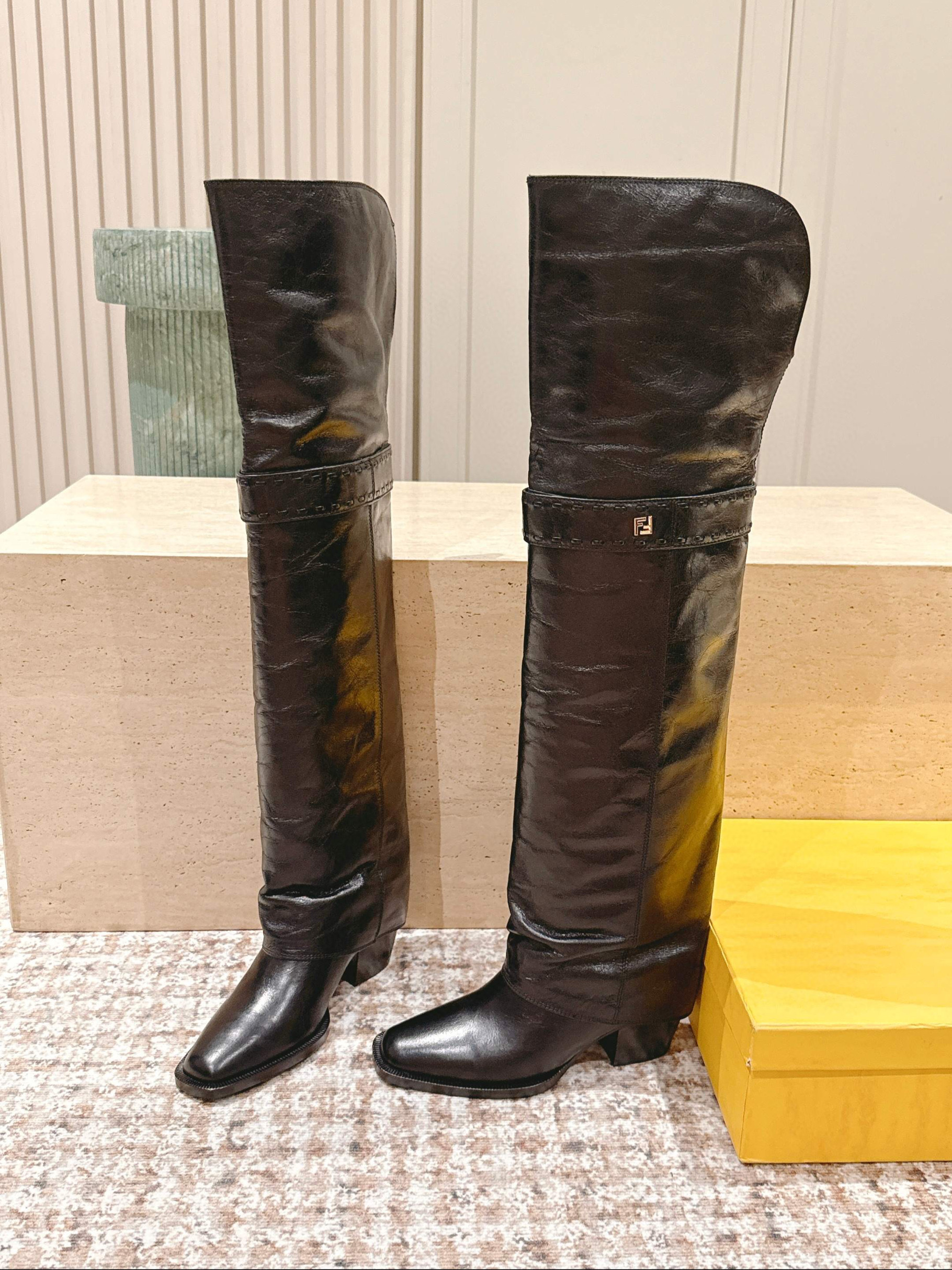 펜디 여자 부츠