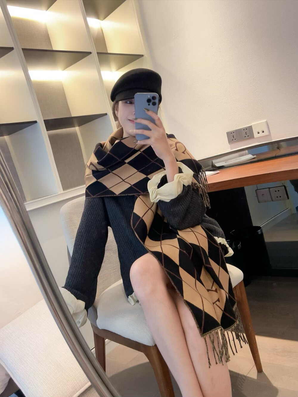 페라가모 스카프