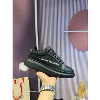 알렉산더 맥퀸 남녀공용 신발 운동화 스니커즈