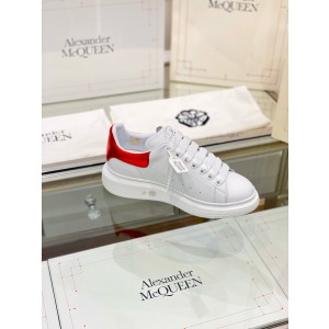 알렉산더 맥퀸 남녀공용 신발 운동화 스니커즈